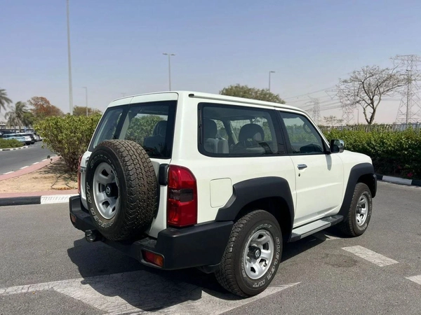 Nissan Patrol GL 4.8L M/T