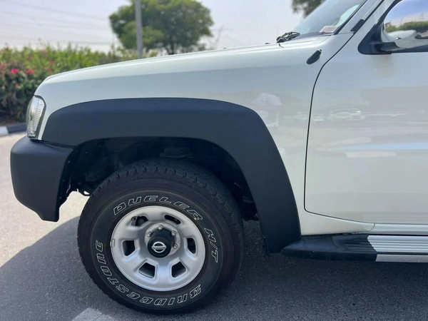Nissan Patrol GL 4.8L M/T