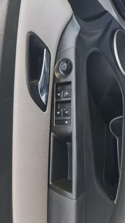 Chevrolet Cruze GCC | Model 2015 • GCC Specifications • 223,828 KM Driven • 4-Cylinder Engine • Auto-15