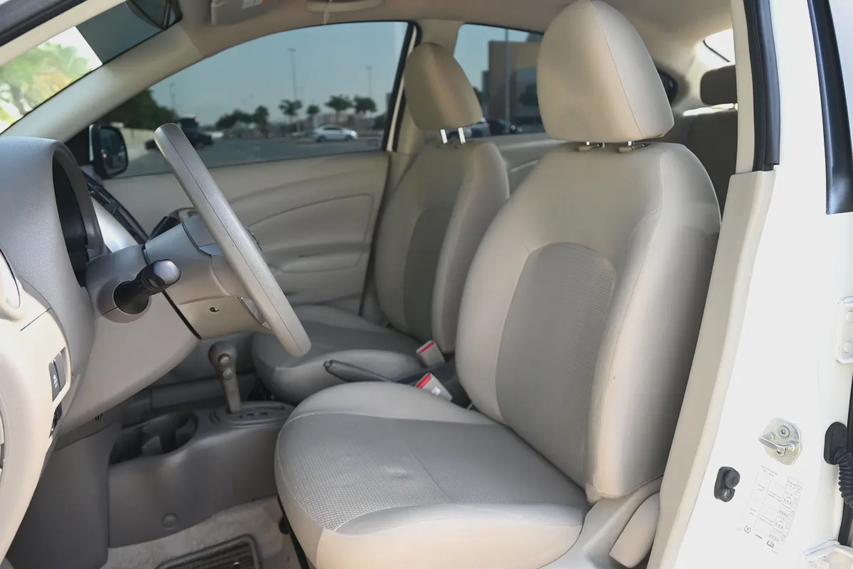 0% DP - APPLE CARPLAY - NISSAN SUNNY SV - GCC SPECS-13-13