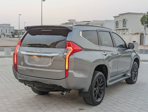 MITSUBISHI MONTERO SPORT 2019 GLS 4WD FULL OPTION GCC ACCIDENT FREE IN EXCELLENT CONDITION