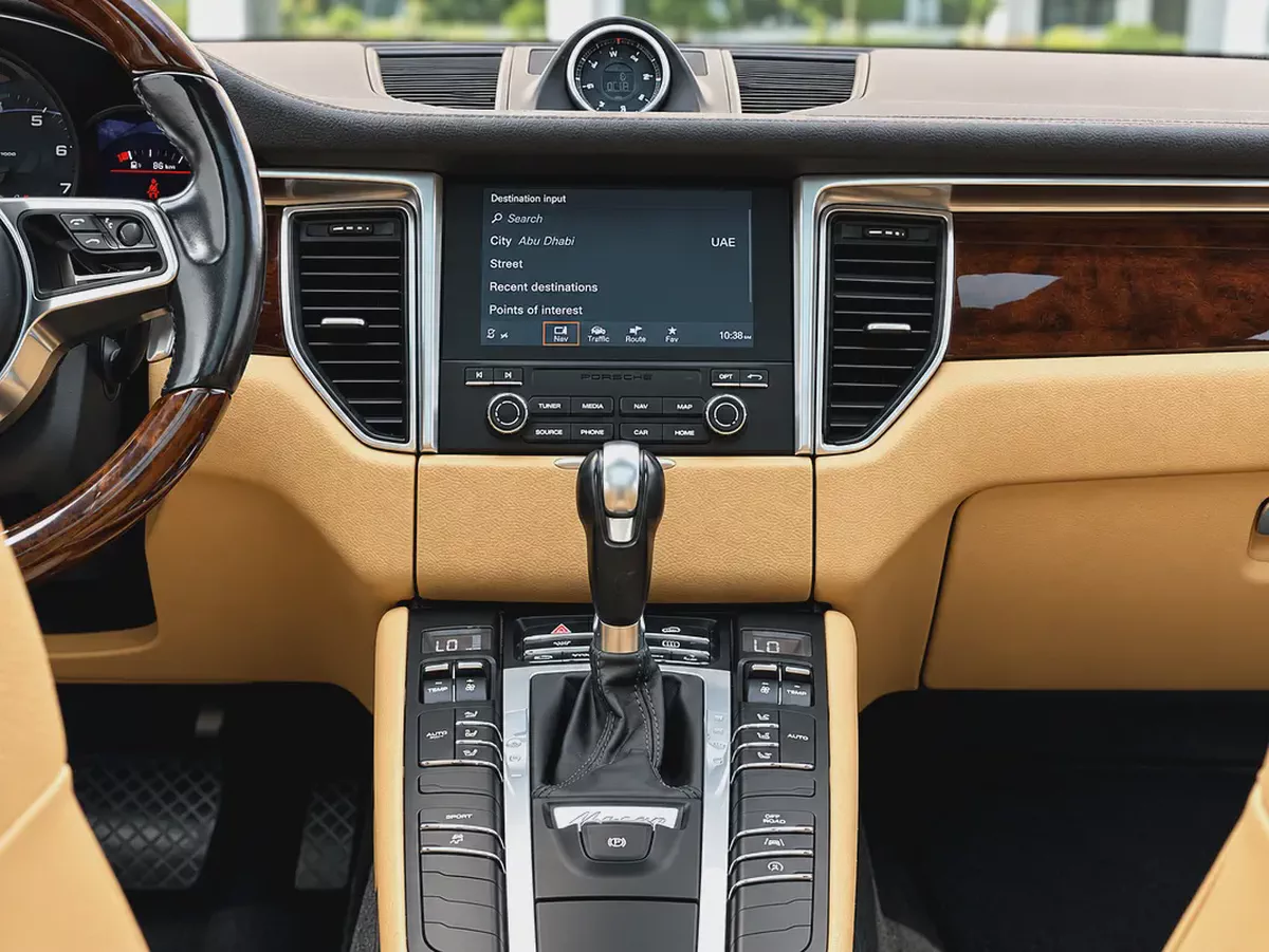 AED 1,740 | PORSCHE MACAN | S | FULL ORIGINAL PAINT | GCC SPECS | 0% DOWNPAYMENT-12-12