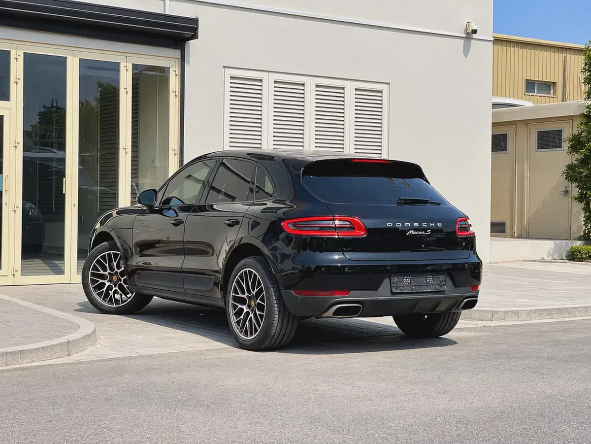 AED 1,740 | PORSCHE MACAN | S | FULL ORIGINAL PAINT | GCC SPECS | 0% DOWNPAYMENT-6-6