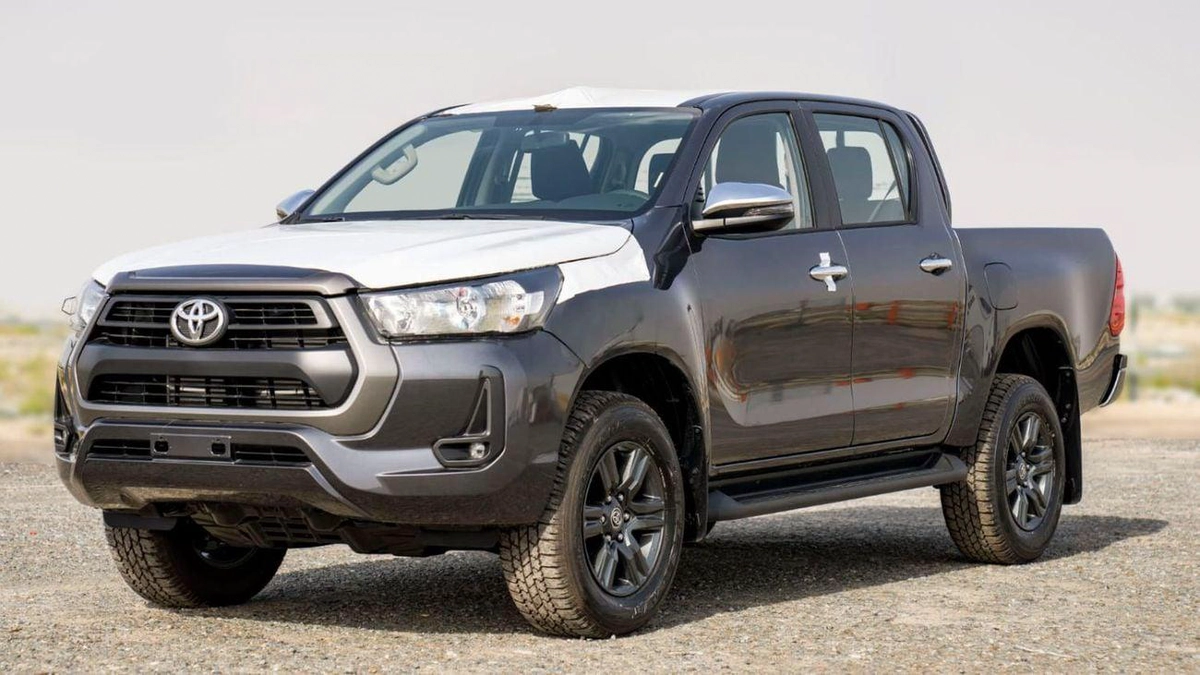 Toyota Hilux HILUX DC  2.7L AT MED OPTION 2026