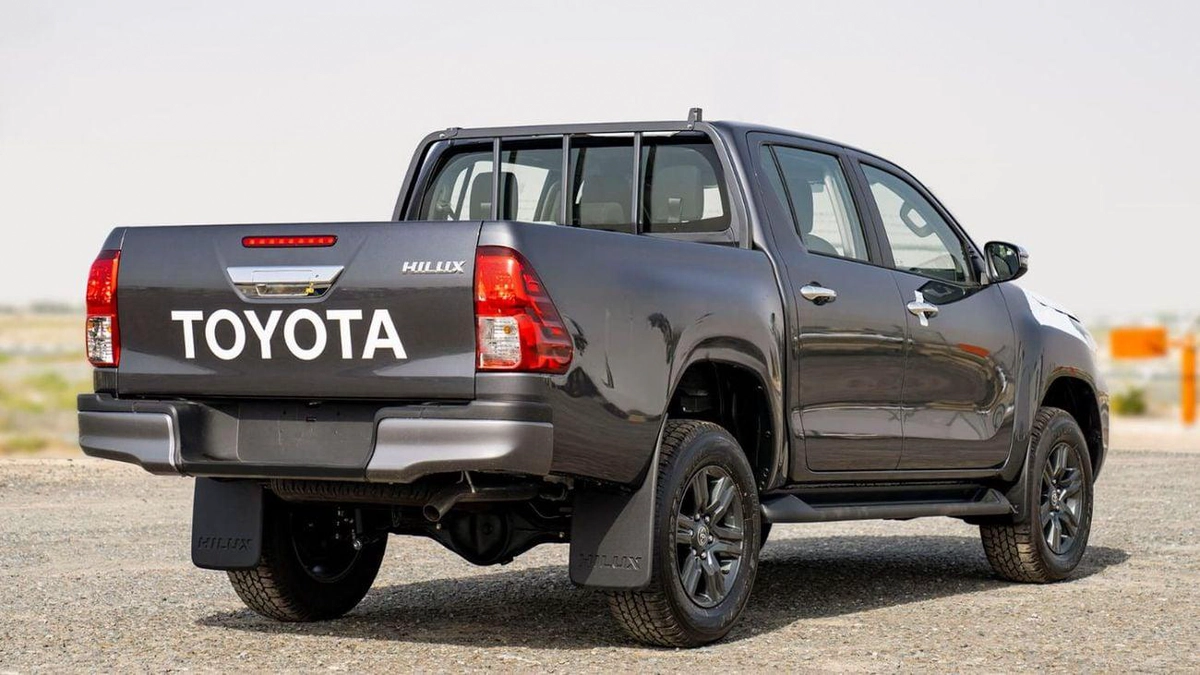 Toyota Hilux HILUX DC  2.7L AT MED OPTION 2026-6-0