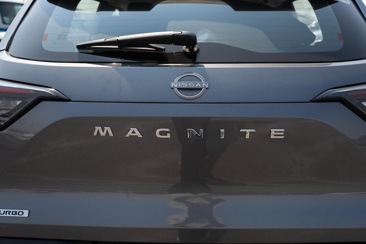 Nissan Magnite SL-19-19
