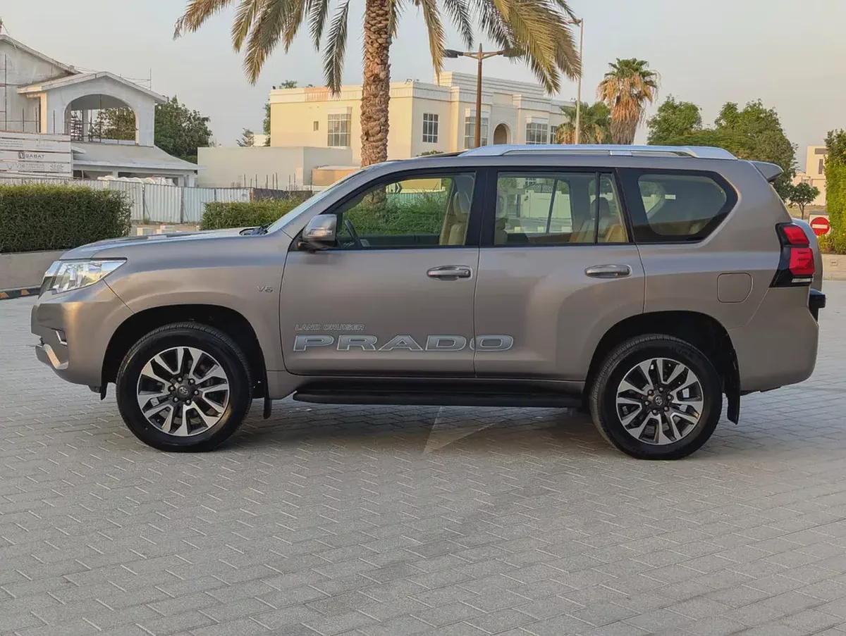 Toyota Prado TXL 2022 | V6 4.0L | Full Option | GCC Specs | 4WD | Excellent Condition-4-4