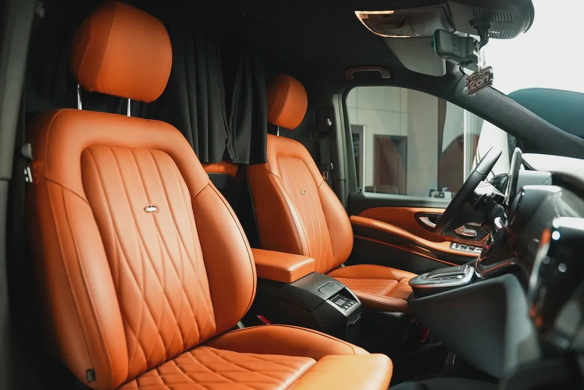 Brand New Mercedes-Benz V-Class FALCON 2024 | GCC Specs | Luxury 7-Seater-9-9