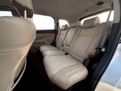 Mitsubishi Outlander GLX HIGHLINE LEATHER Mitsubishi Outlander | 2.5 L | 2020 | GCC | Accident-Free |  In Excellent Condition | 655 P.M-10