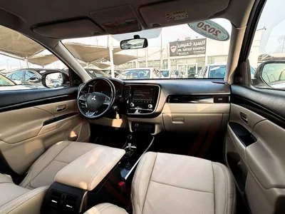 Mitsubishi Outlander GLX HIGHLINE LEATHER Mitsubishi Outlander | 2.5 L | 2020 | GCC | Accident-Free |  In Excellent Condition | 655 P.M-12