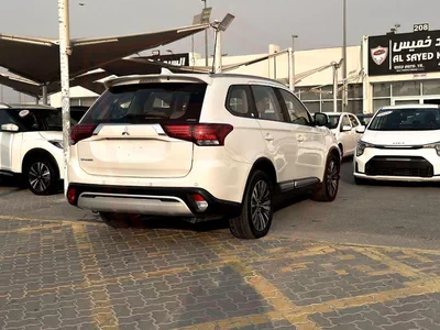Mitsubishi Outlander GLX HIGHLINE LEATHER Mitsubishi Outlander | 2.5 L | 2020 | GCC | Accident-Free |  In Excellent Condition | 655 P.M-6