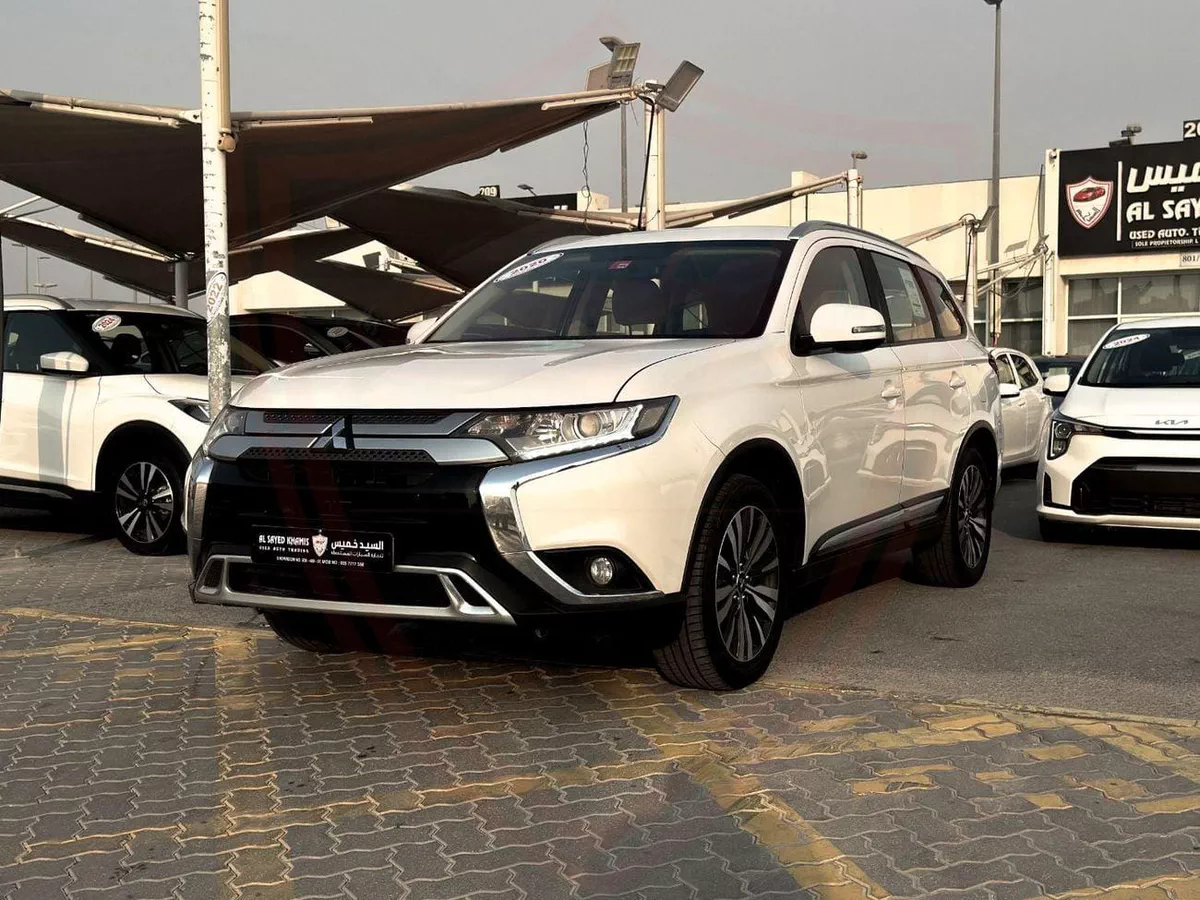 Mitsubishi Outlander GLX HIGHLINE LEATHER Mitsubishi Outlander | 2.5 L | 2020 | GCC | Accident-Free | In Excellent Condition | 655 P.M-2-0