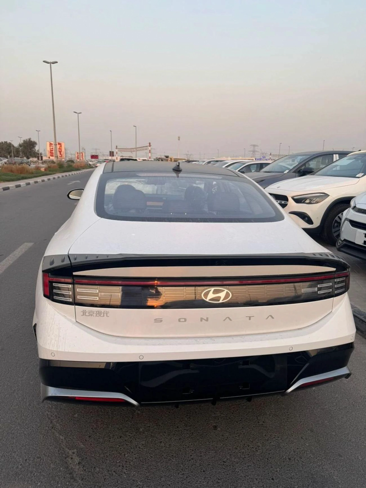 Hyundai Sonata-4-4