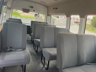 Nissan urvan 2022 very good condition-6
