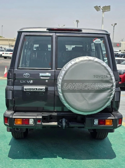 Toyota Land Cruiser 70 LX V6 4.0-6