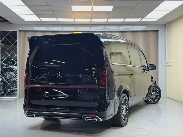2025 Mercedes-Benz V-Class V 300 - Brand New - Chinese Specs