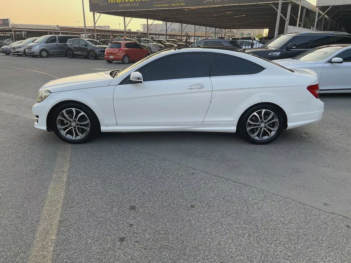 2014 Mercedes-Benz C-Class C250 Sport - American Specs-13-13