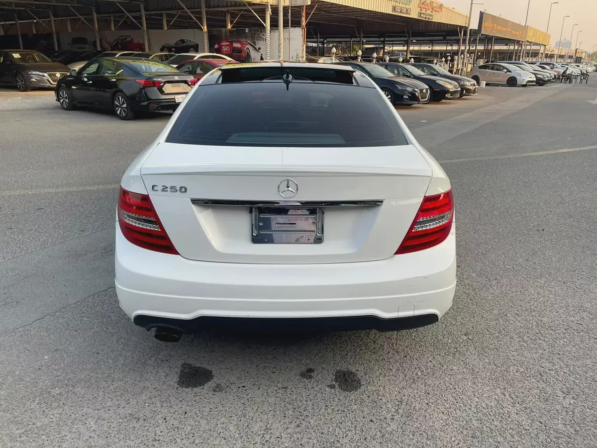 2014 Mercedes-Benz C-Class C250 Sport - American Specs-8-8