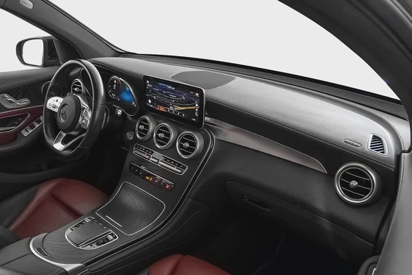 3,166 AED / 60 months | 0% DP | 2021 Mercedes-Benz GLC 200
