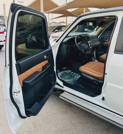 Nissan Patrol Safari Super Safari 2020 - GCC Specs - Excellent Condition-6