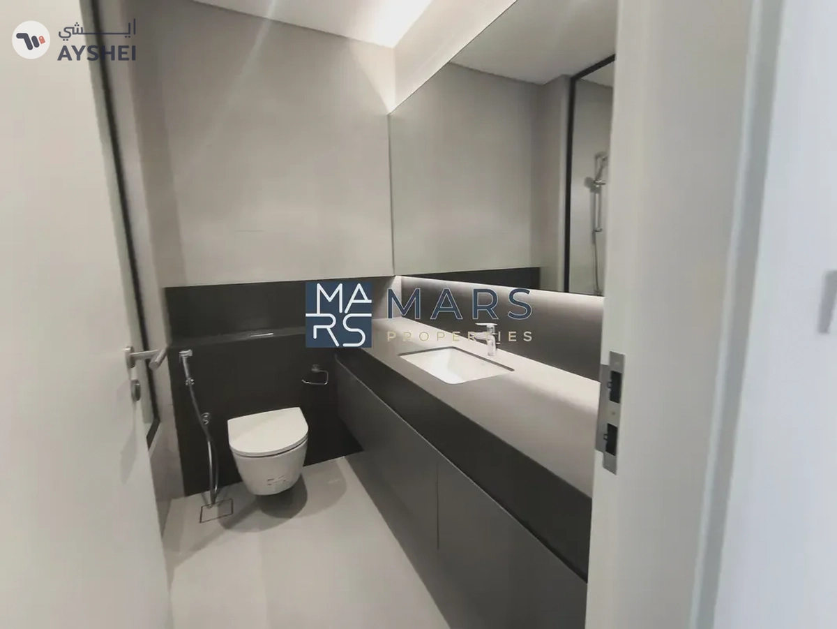 BRAND NEW SINGLE ROW END UNIT 3BHK BIGGEST LAYOUT-20-20