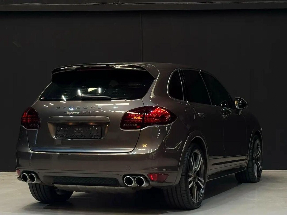 Porsche Cayenne GTS - GCC Specs - Excellent Condition-4-0