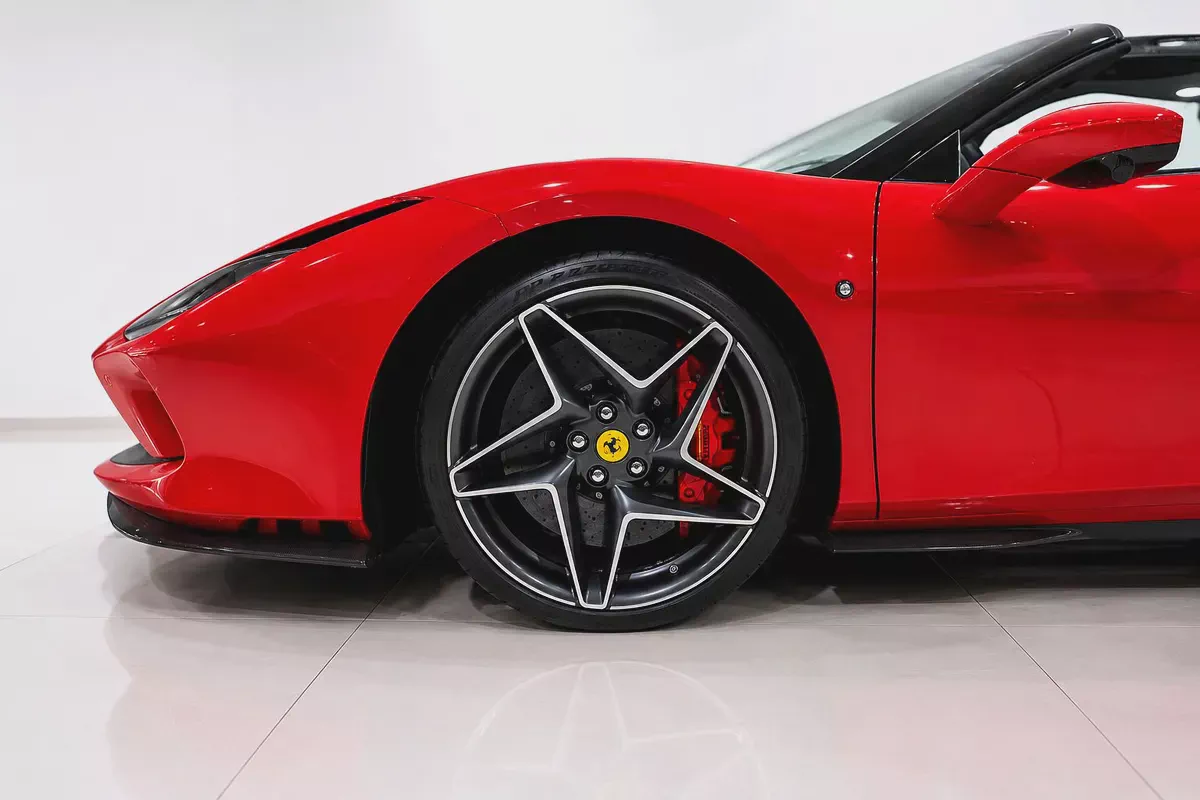 2023 | GCC | FERRARI F8 SPIDER | LOW MILEAGE |-5-5