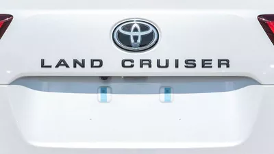Toyota Land Cruiser GR SPORT FULL OPTION DIESEL-16