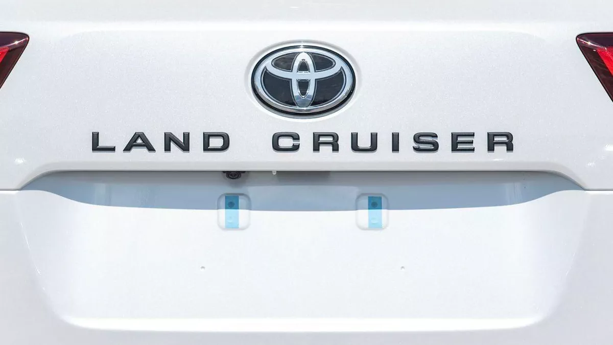 Toyota Land Cruiser GR SPORT FULL OPTION DIESEL-16-0