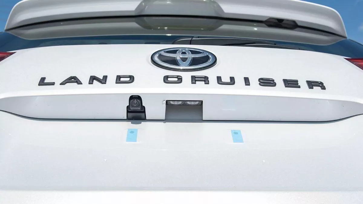 Toyota Land Cruiser GR SPORT FULL OPTION DIESEL-8-0
