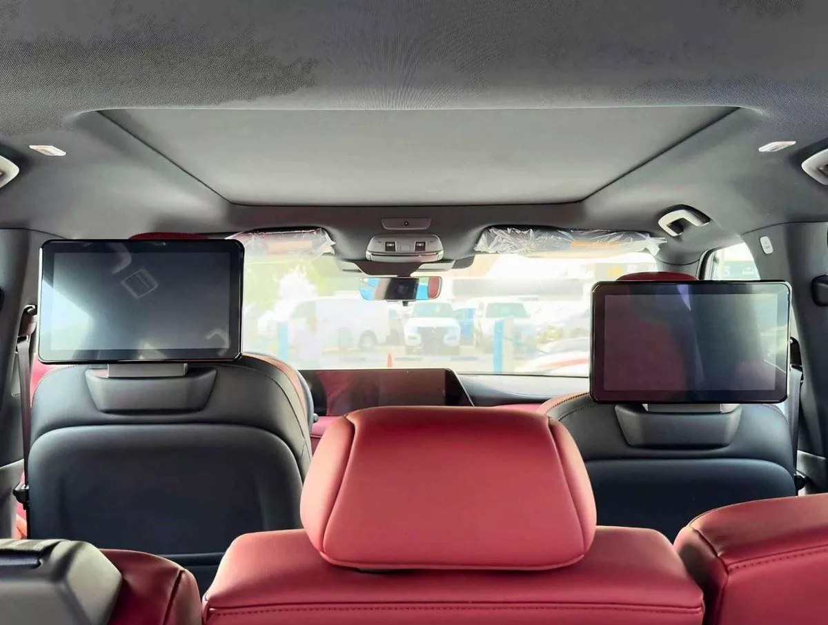 Nissan Patrol NISSAN PATROL SE PLATINUM || FULL OPTION | PETROL AT 3.8L V6 4WD (CODE # NPSEP) PLATINUM WHITE 2026-16-0