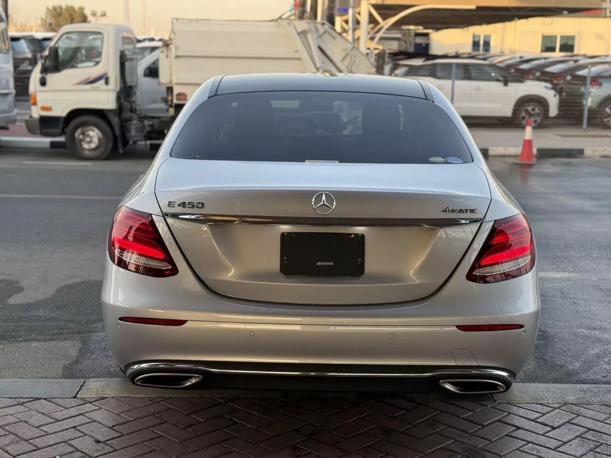 Mercedes Benz E 450 STD-4-0