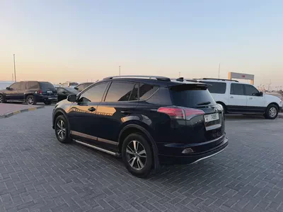 Toyota Rav 4 XLE 2017 - American Specs - Excellent Condition KM IS NOT ORIGINAL-3