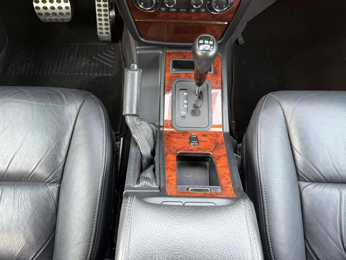 Mercedes Benz G55 AMG STANDARD-16-0