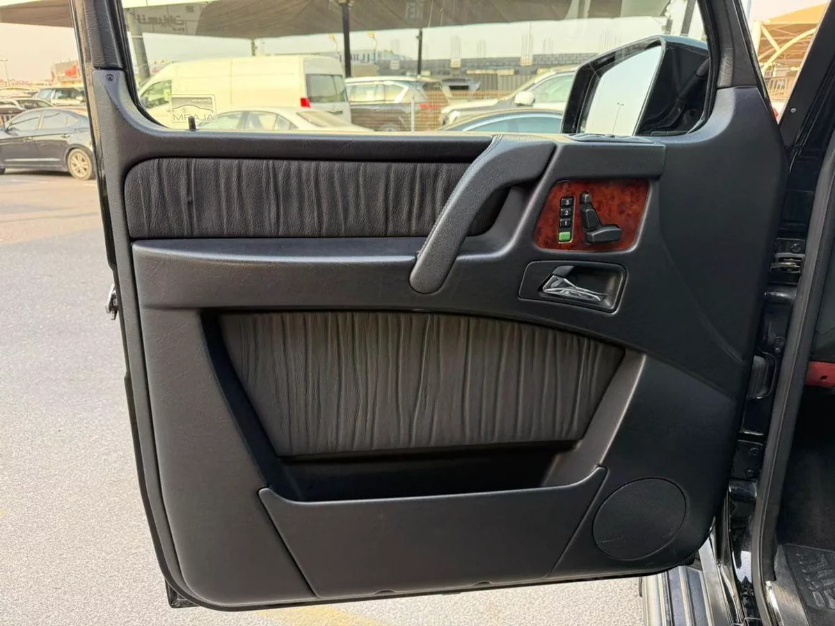 Mercedes Benz G55 AMG STANDARD-5-0