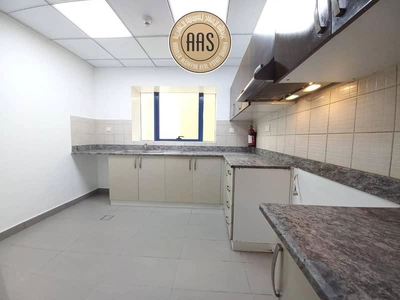 Deal Of The Day Chiller Free Spacious 3Bhk 90k With Full Facilities-5