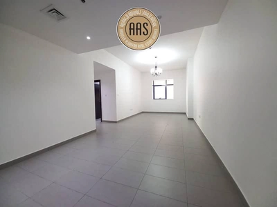Deal Of The Day Chiller Free Spacious 3Bhk 90k With Full Facilities-6