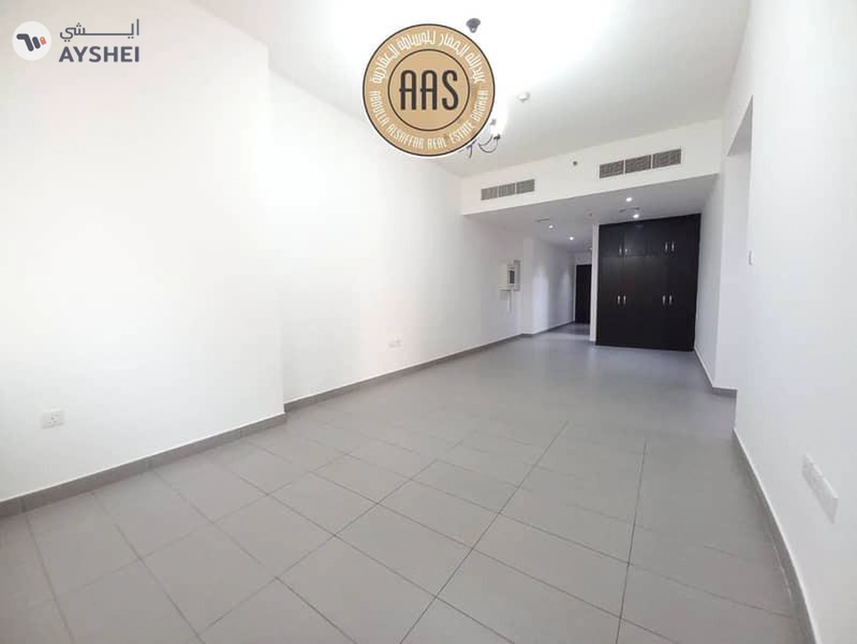Deal Of The Day Chiller Free Spacious 3Bhk 90k With Full Facilities-2-2