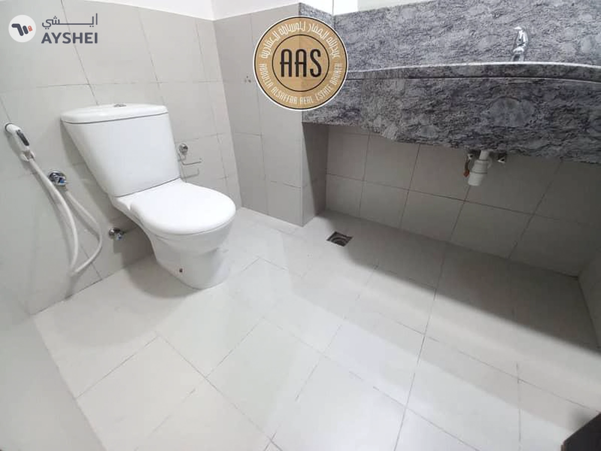 Deal Of The Day Chiller Free Spacious 3Bhk 90k With Full Facilities-3-3