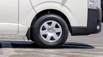 Toyota Hiace DLS - STD ROOF TOYOTA HIACE STD 2.5D MT 15 SEATER MY2024 – WHITE-9