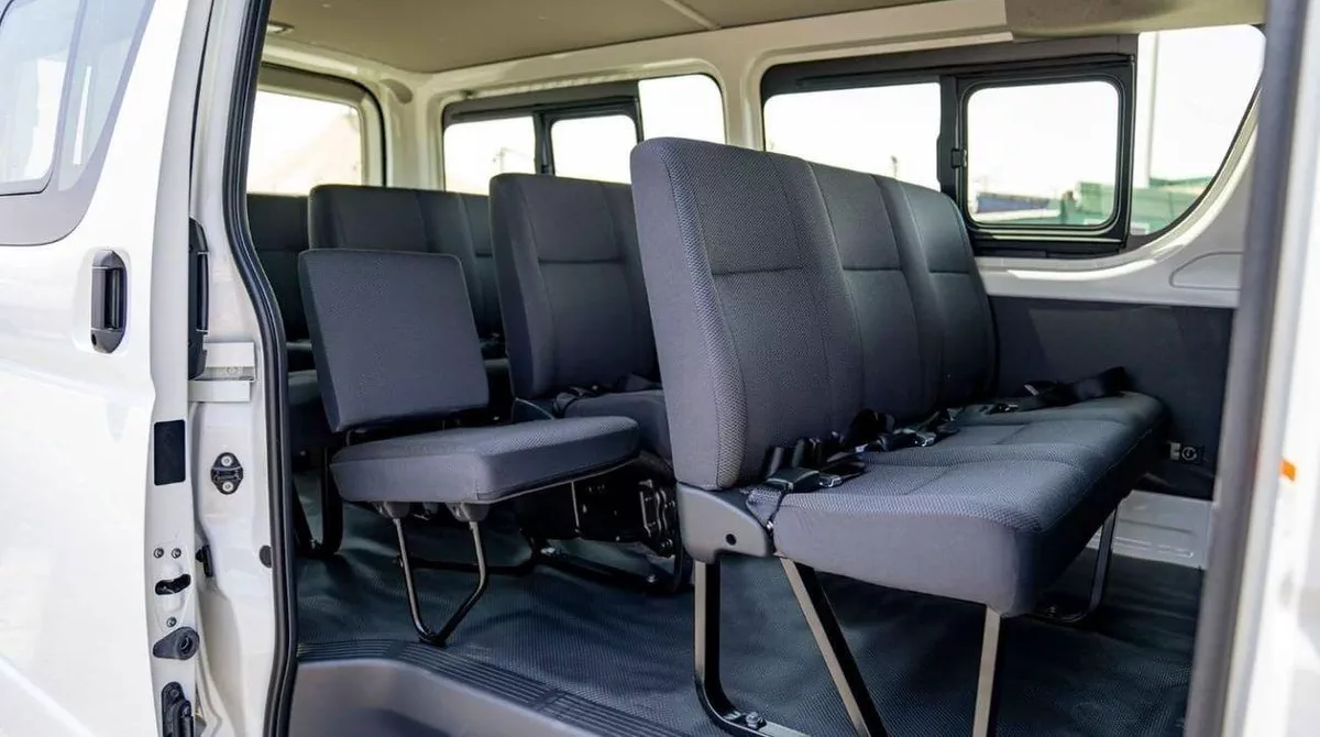 Toyota Hiace DLS - STD ROOF TOYOTA HIACE STD 2.5D MT 15 SEATER MY2024 – WHITE-14-0