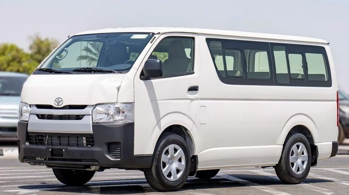 Toyota Hiace DLS - STD ROOF TOYOTA HIACE STD 2.5D MT 15 SEATER MY2024 – WHITE-2-0