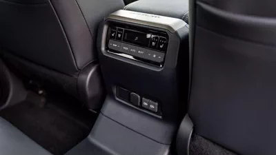 Toyota Prado ADVENTURE TOYOTA PRADO 250 WX+ LUXURY 2.4P AT MY2025- SAND-15