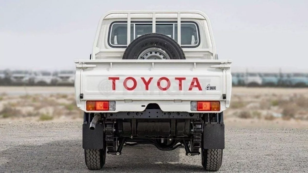 Toyota Land Cruiser Pick Up TOYOTA LAND CRUISER 79 4.2L 4X4 MY2025 diesel-2-0