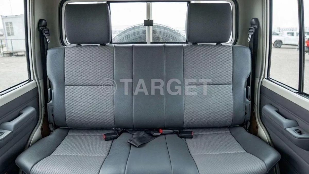 Toyota Land Cruiser Pick Up TOYOTA LAND CRUISER 79 4.2L 4X4 MY2025 diesel-5-0