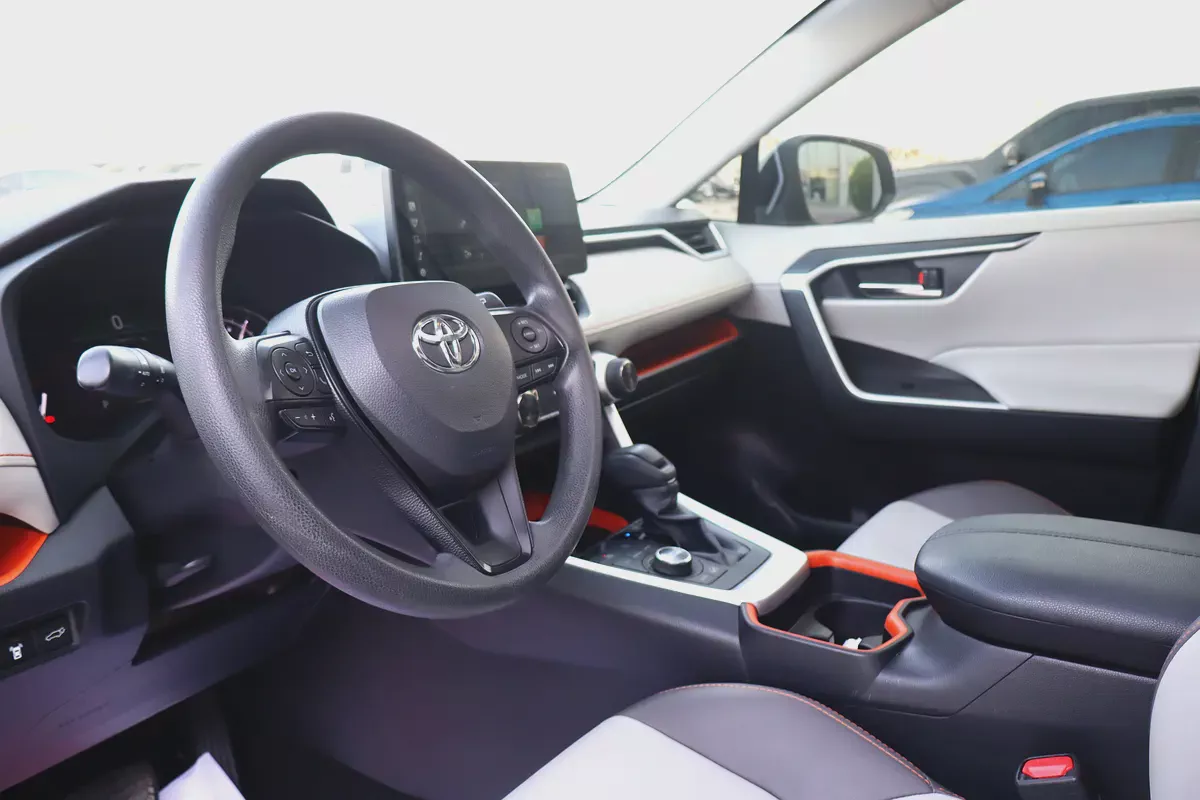 Toyota RAV4 Adventure 2019 GCC Specs - Original Paint-3-3