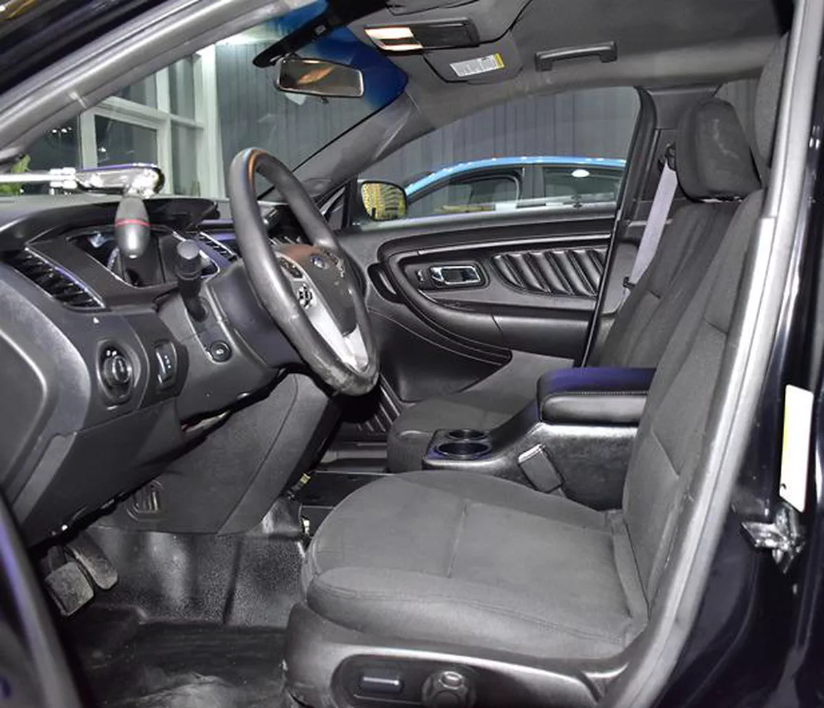 Ford Taurus ( 2015 Model ) in Black Colo...-6-6