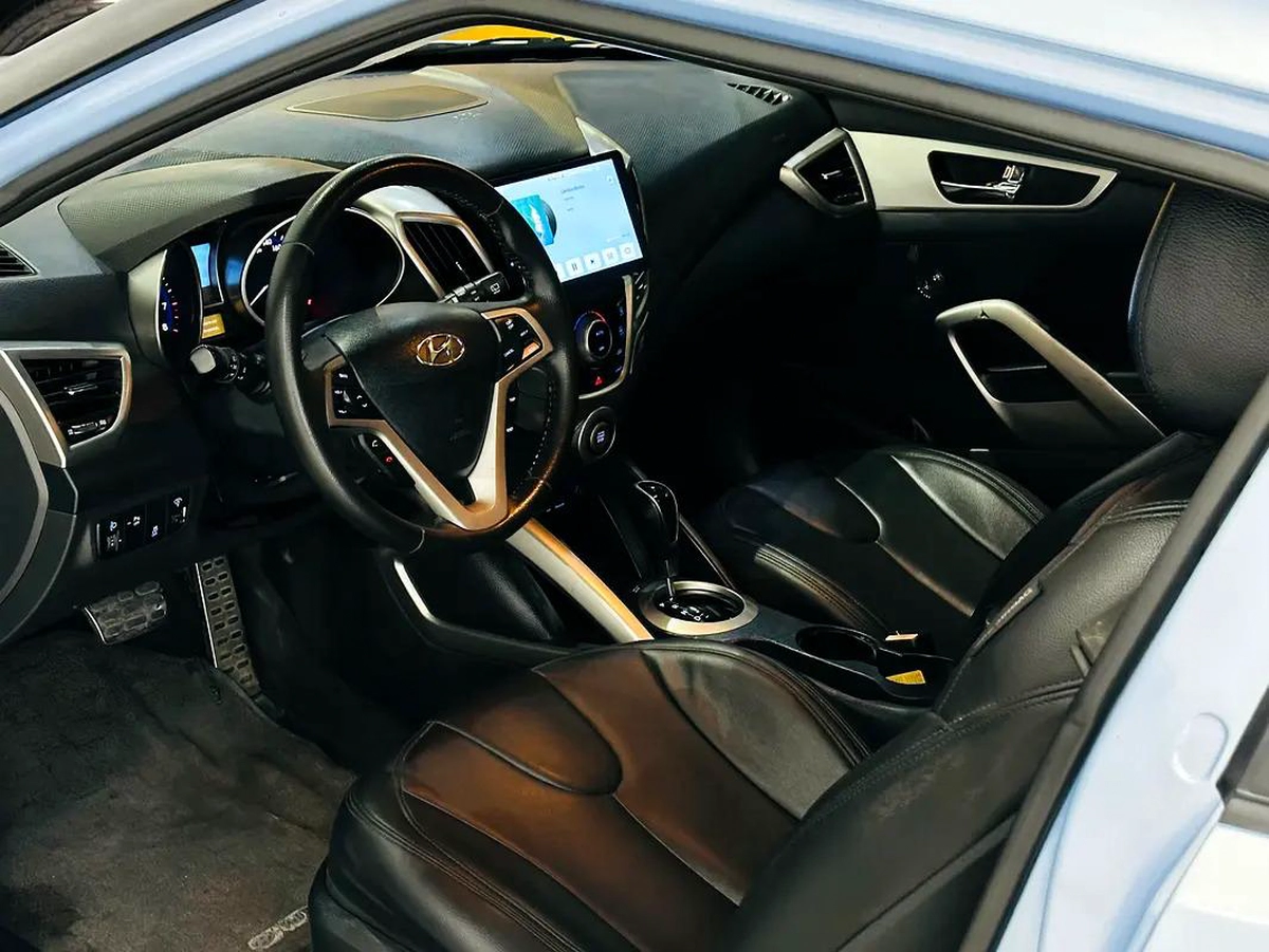 HYUNDAI VELOSTER FULL OPTION GCC SPECS 2012 TURBO WITH BIG SCREEN INSTALLED-3-3