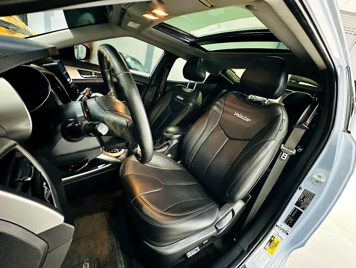 HYUNDAI VELOSTER FULL OPTION GCC SPECS 2012 TURBO WITH BIG SCREEN INSTALLED-13-13