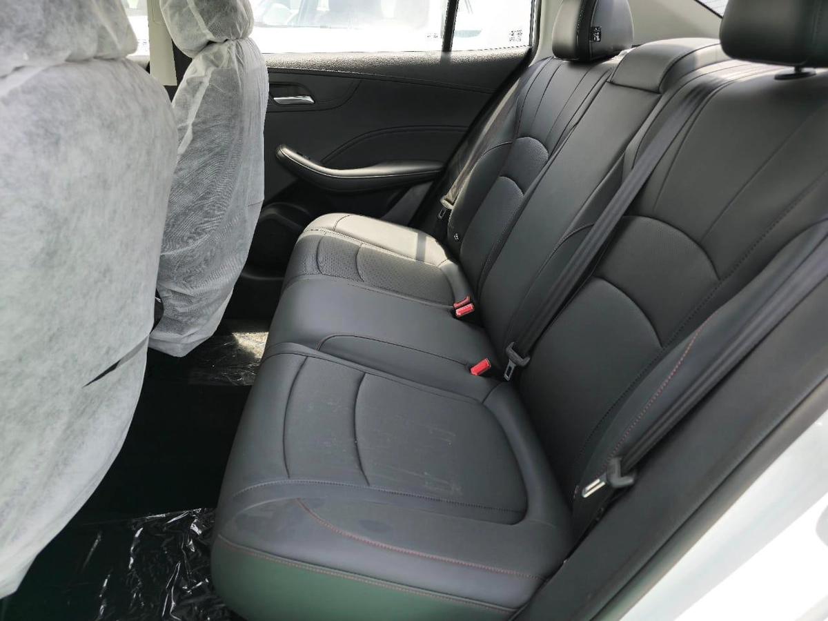 New 2024 MG MG5 White Edition-1-1